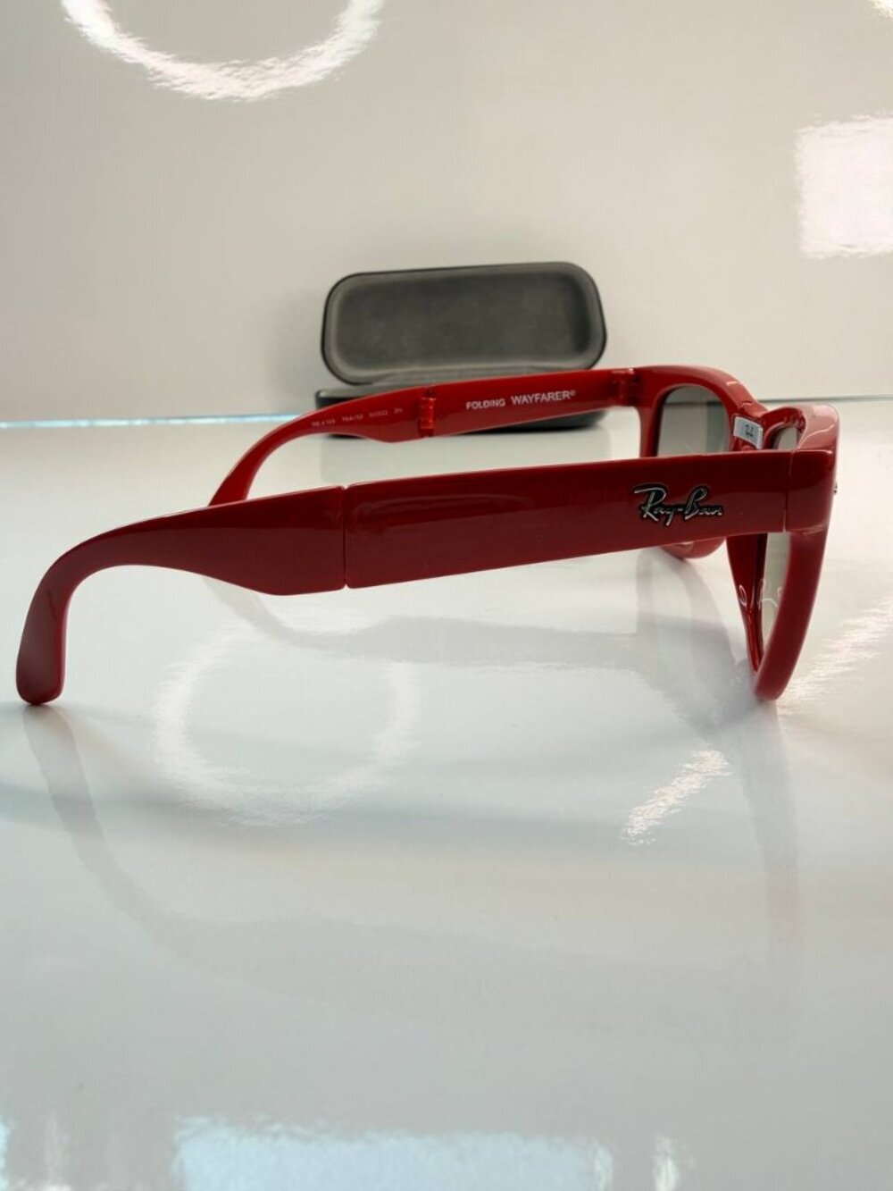 Ray-Ban Folding Wayfarer RB4105 Special Series Sunglasses – Red – Made in Italy - Picture 11 of 16